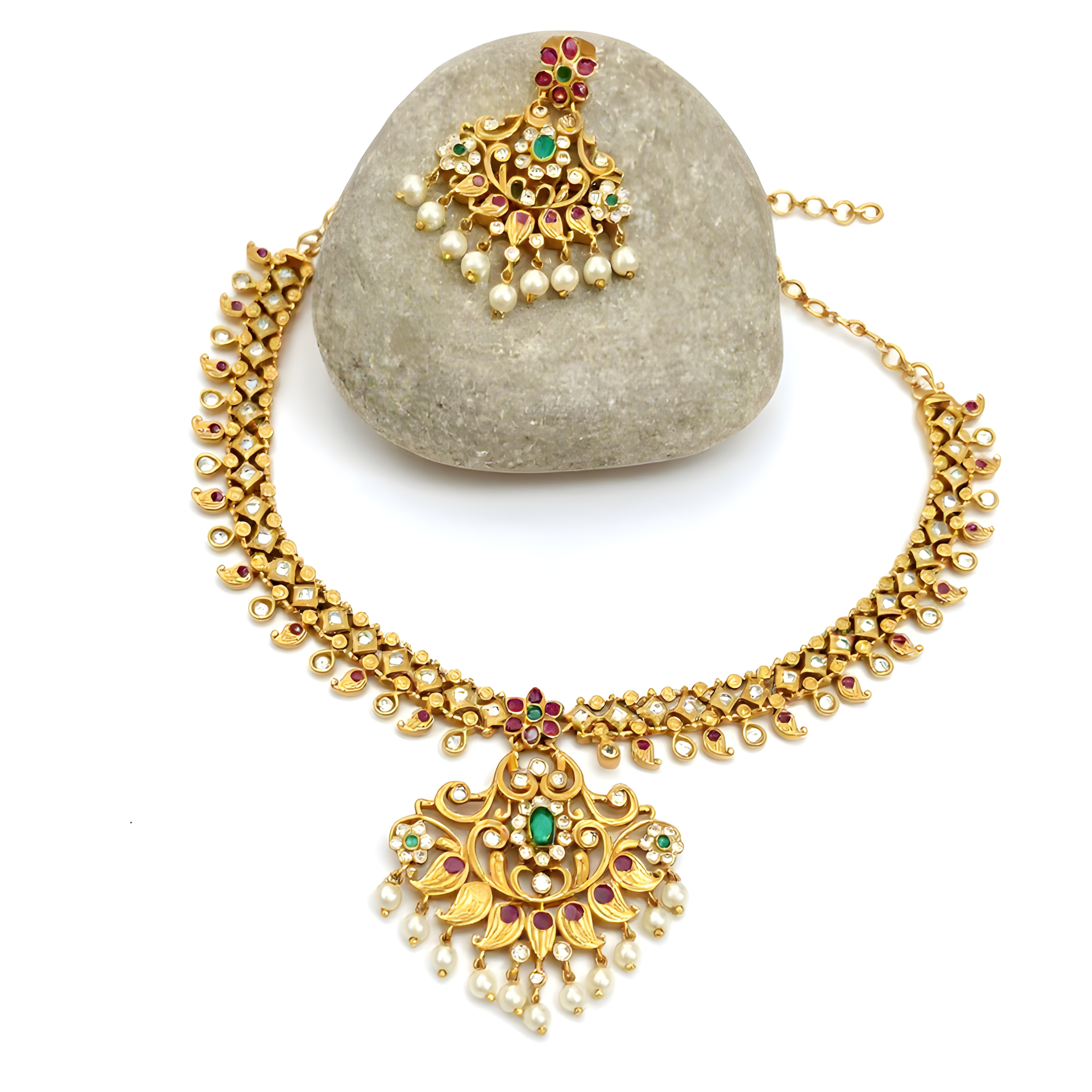 Traditional Kundan Necklace Set