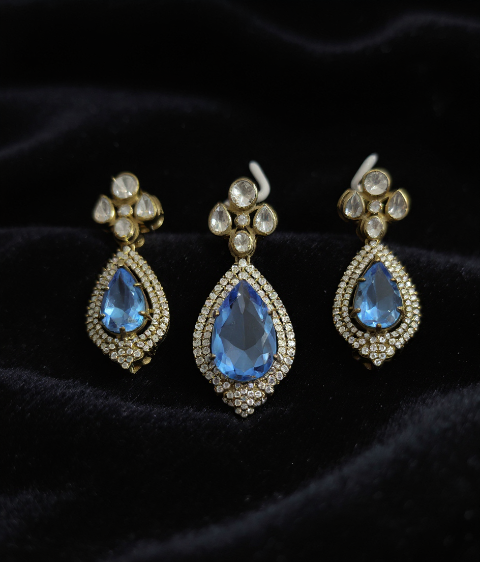 Mossonite Pendent Set