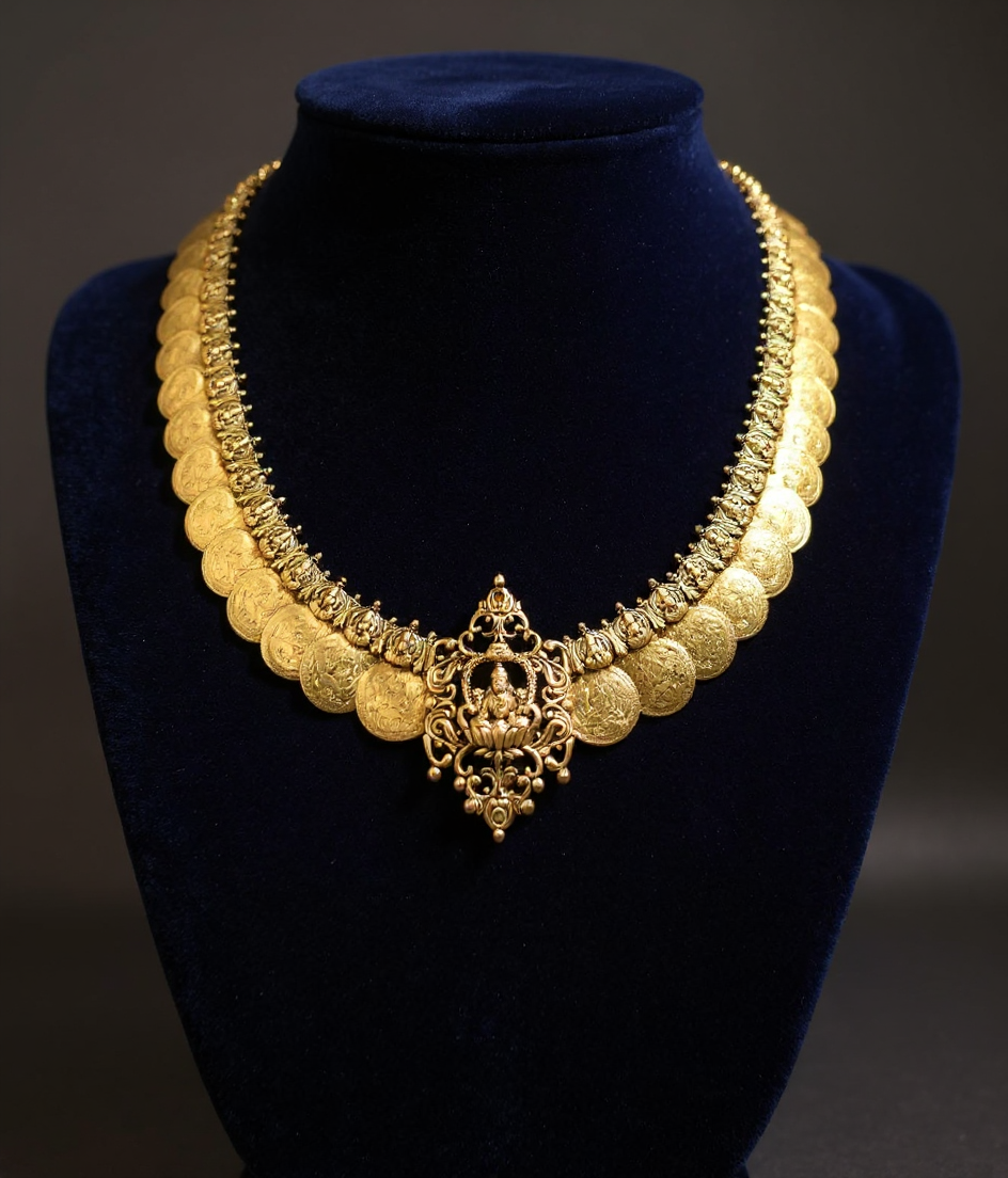 Royal Nakash Lakshmi Kasu Hara