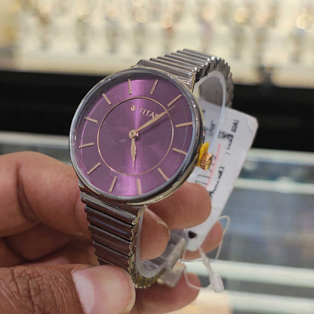 Titan Women Watch 95245KM01 view 2