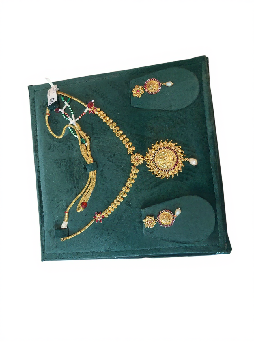 l Jewelry Set