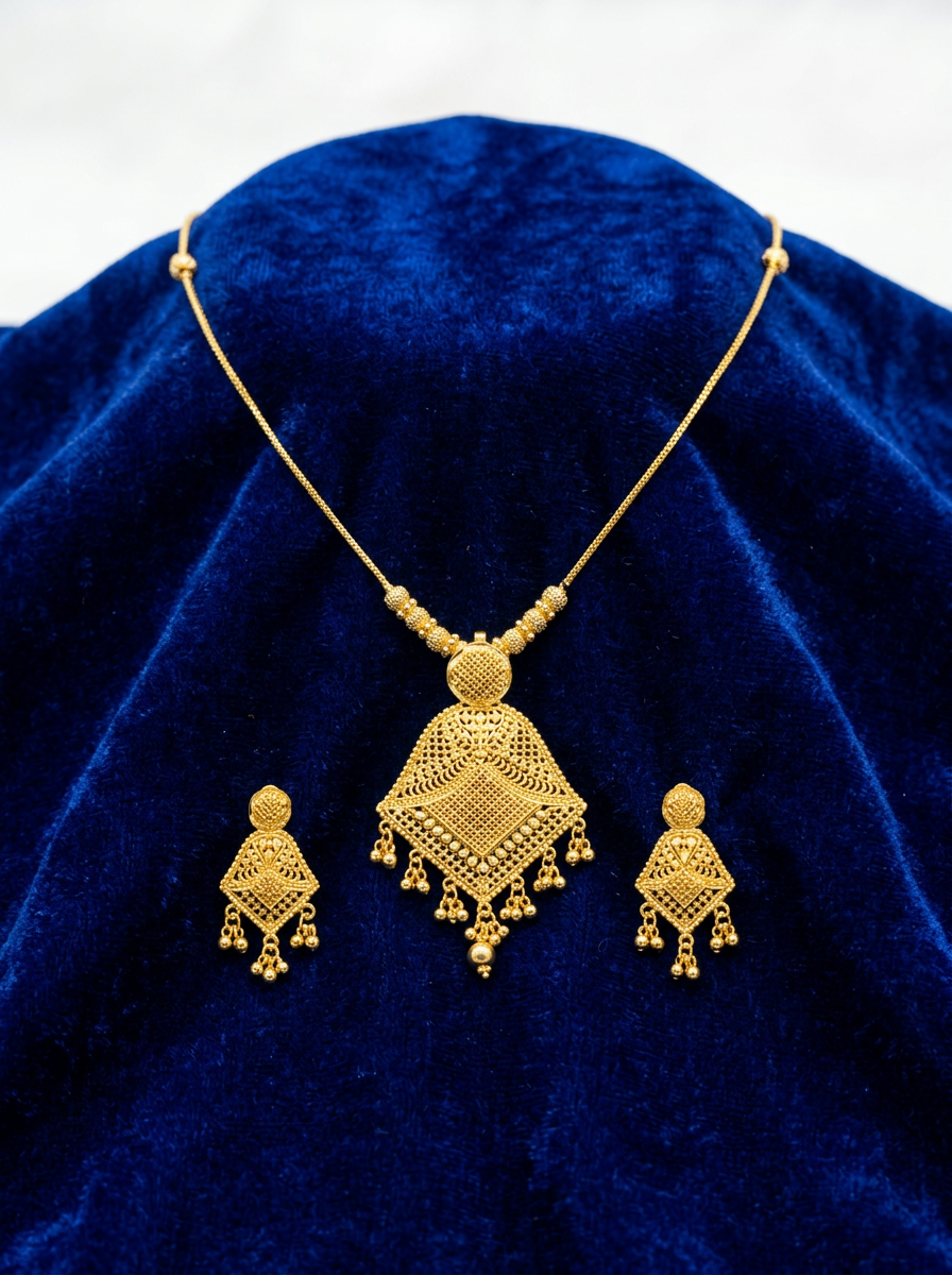 Gold Plated Necklace Set Traditional design view 2
