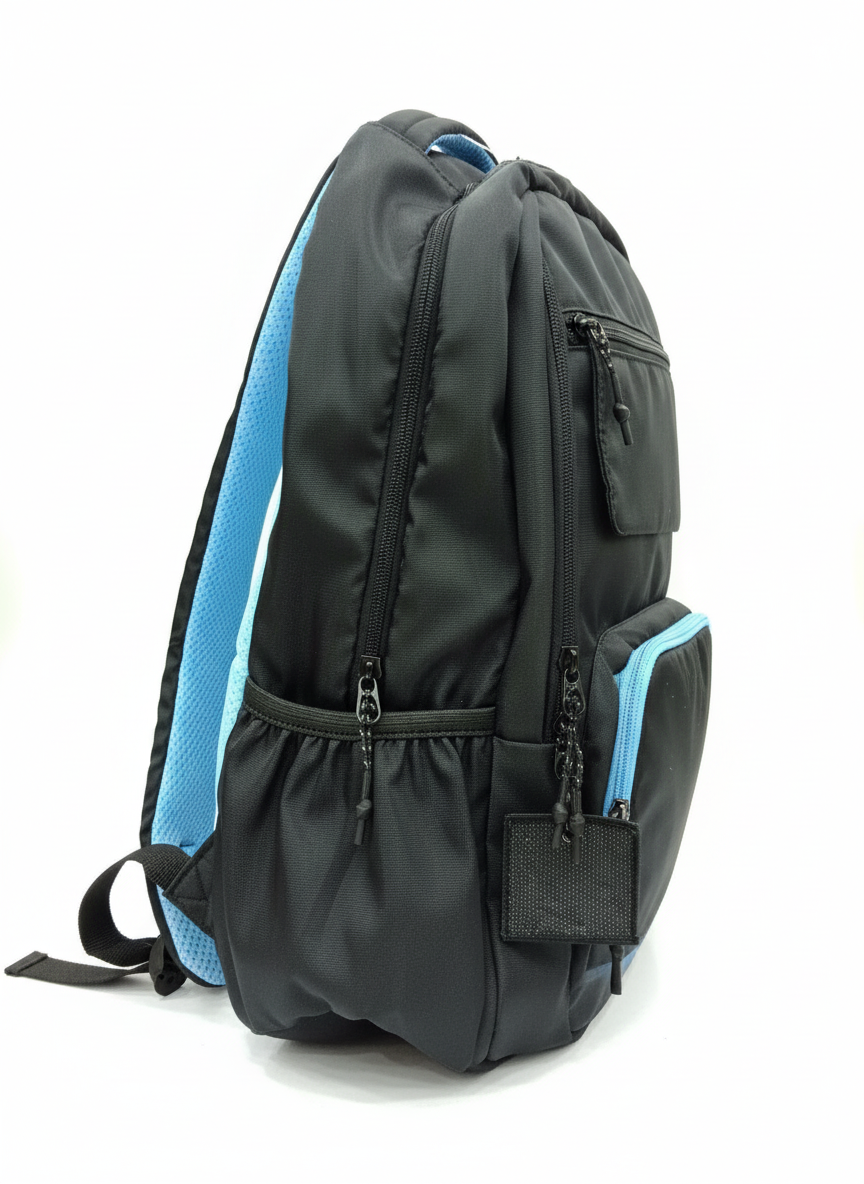 Wildcraft Vibe 28 School Bag Black view 3