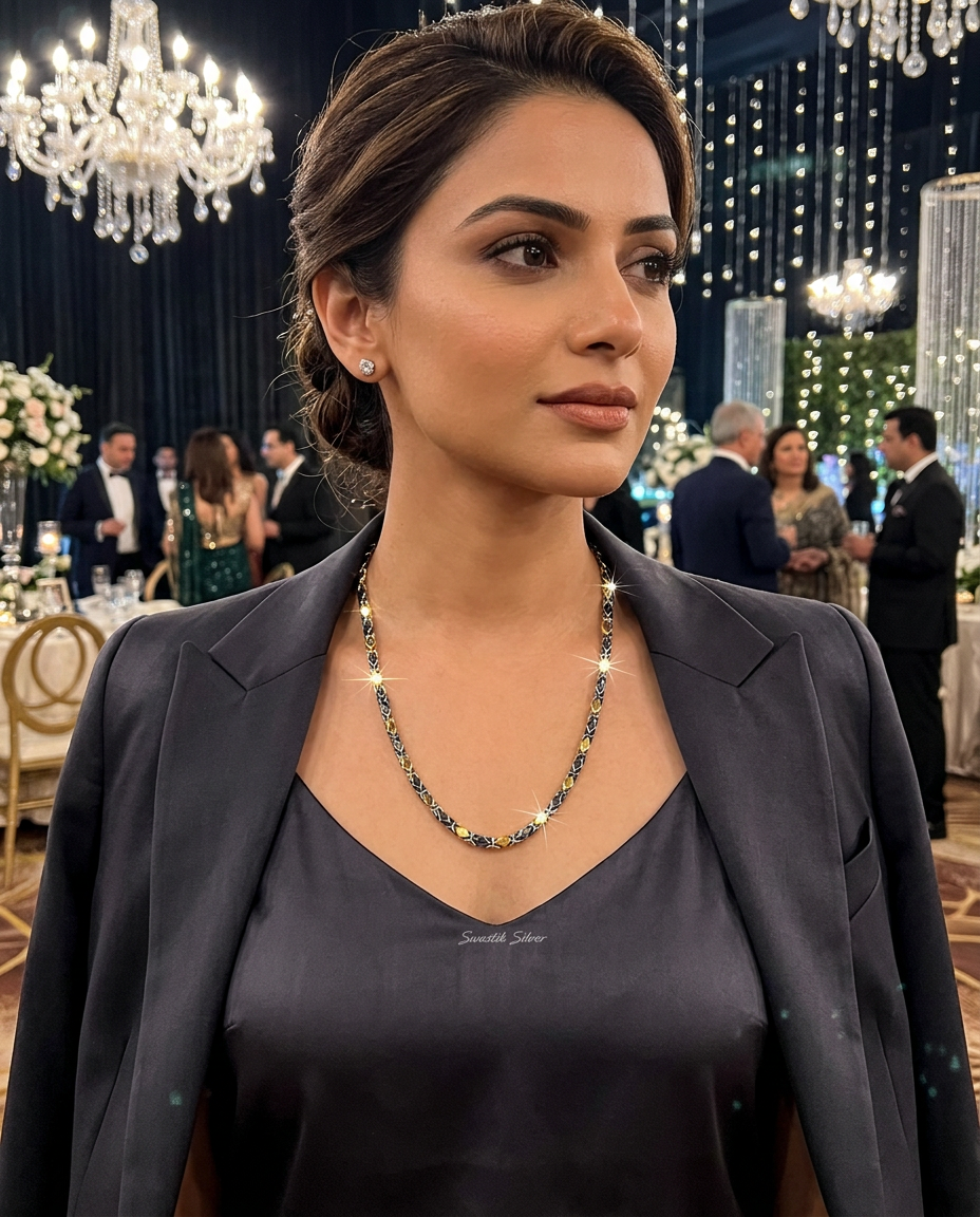 Elegant Silver Chain view 3