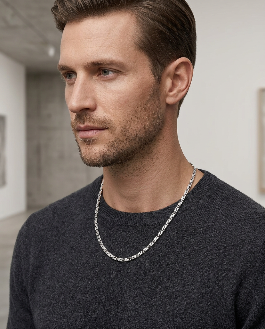 Stylish Silver Chain view 3