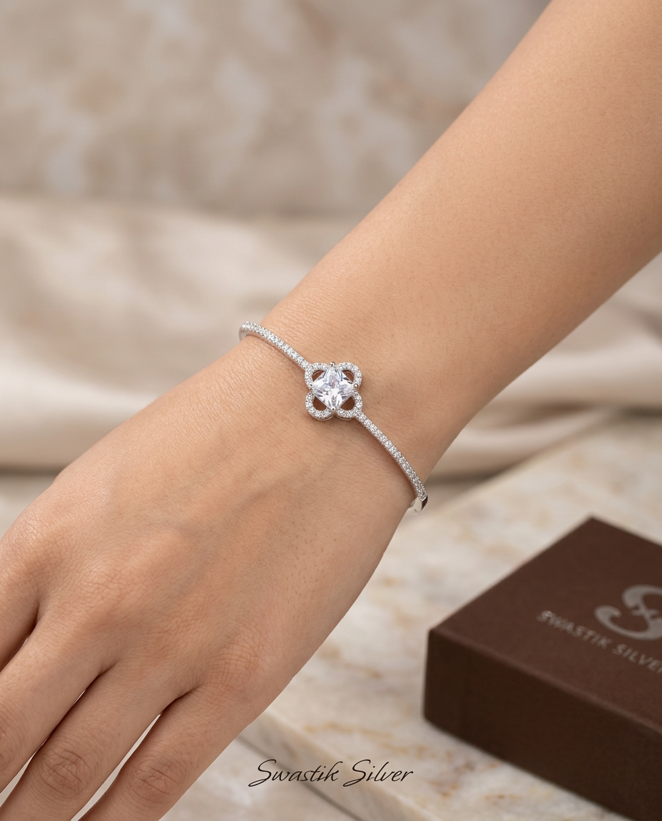 Royal Quatrefoil Princess-Cut CZ Silver Bracelet view 2
