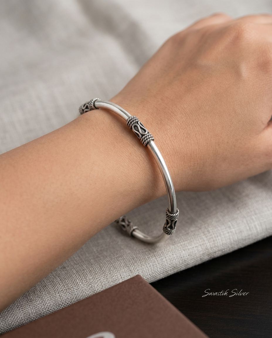 The Tribal boho Rope Accent Silver Openable Kada view 2