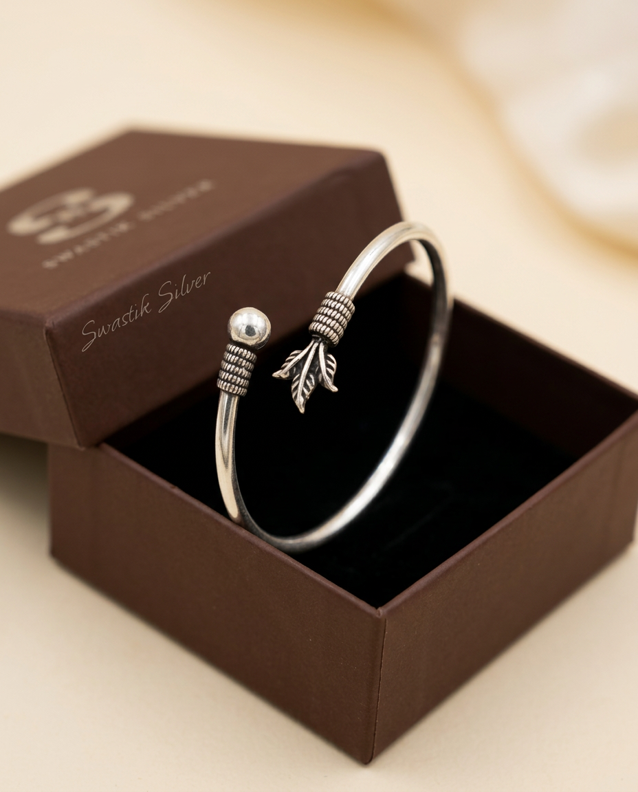 Leaf Whisper Bracelet view 5