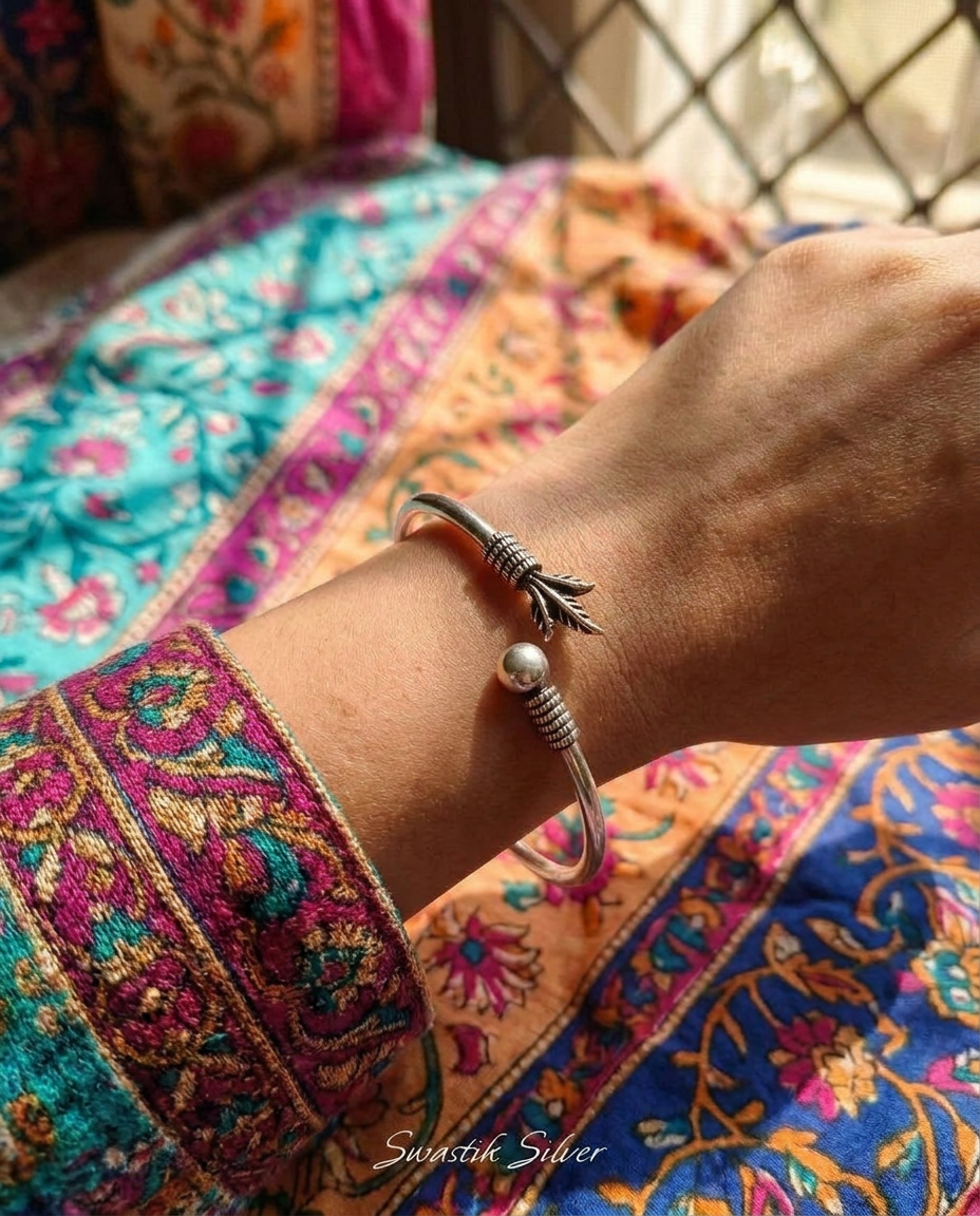 Leaf Whisper Bracelet view 3