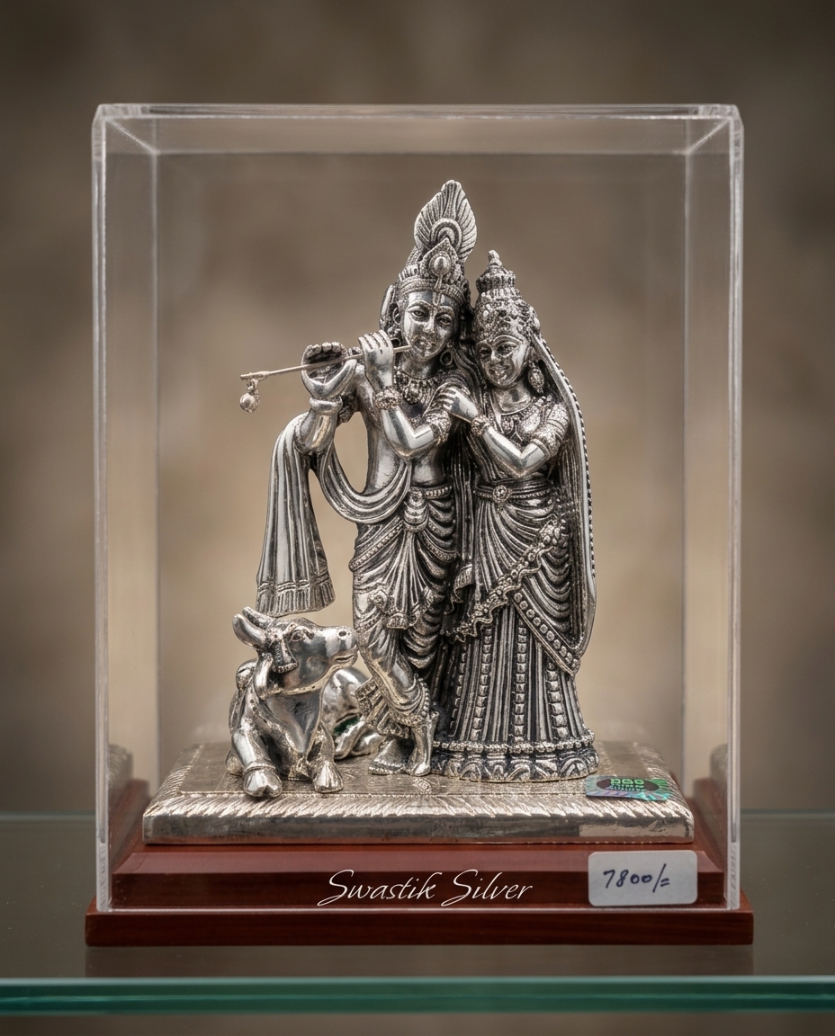 Radhakrishna Figurine view 2
