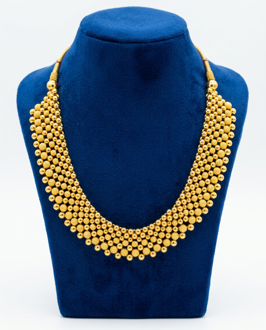 Necklace view 2
