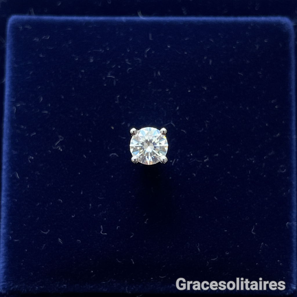 0.55 CARAT ROUND SOLITAIRE NOSE PIN